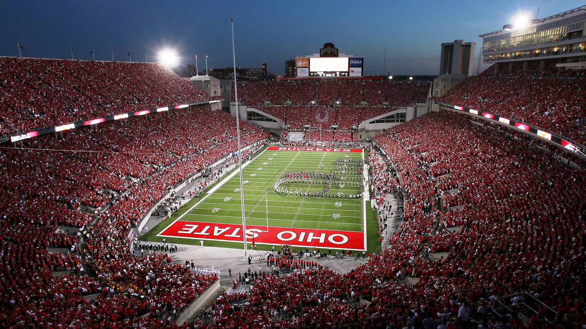 一代神锋亲身指导！范佩西率费耶诺德领跑荷甲，上田绮世11场轰13球