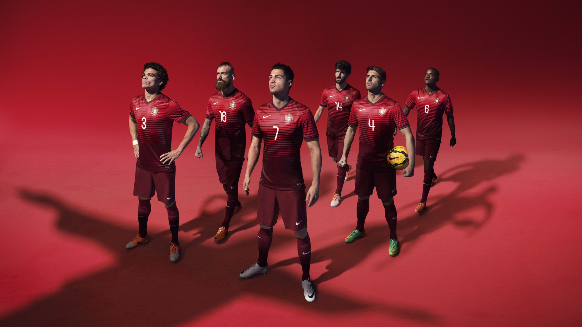 押上家底，雷军谈玄戒芯片与造车的创新之路